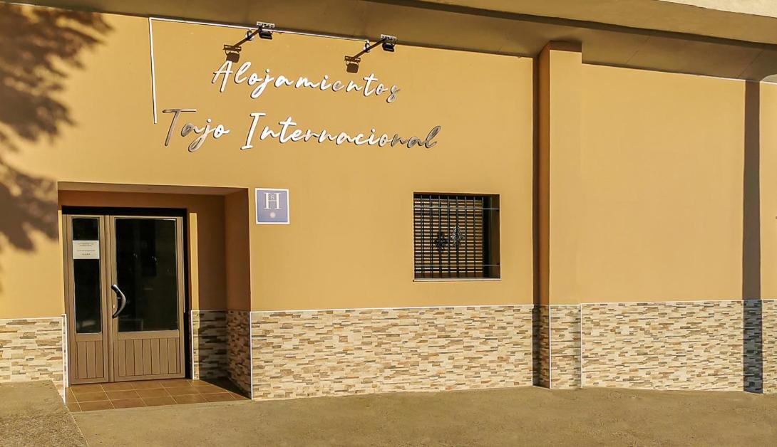 Alojamientos Tajo Internacional Alcántara Екстериор снимка